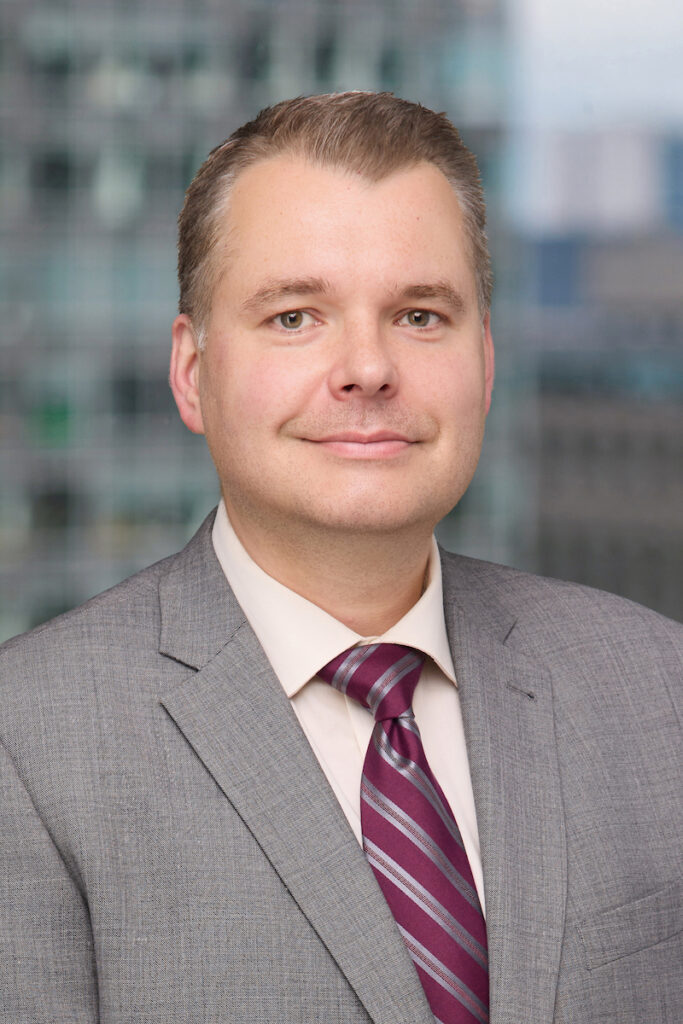 Patryk Carwinski, CFA